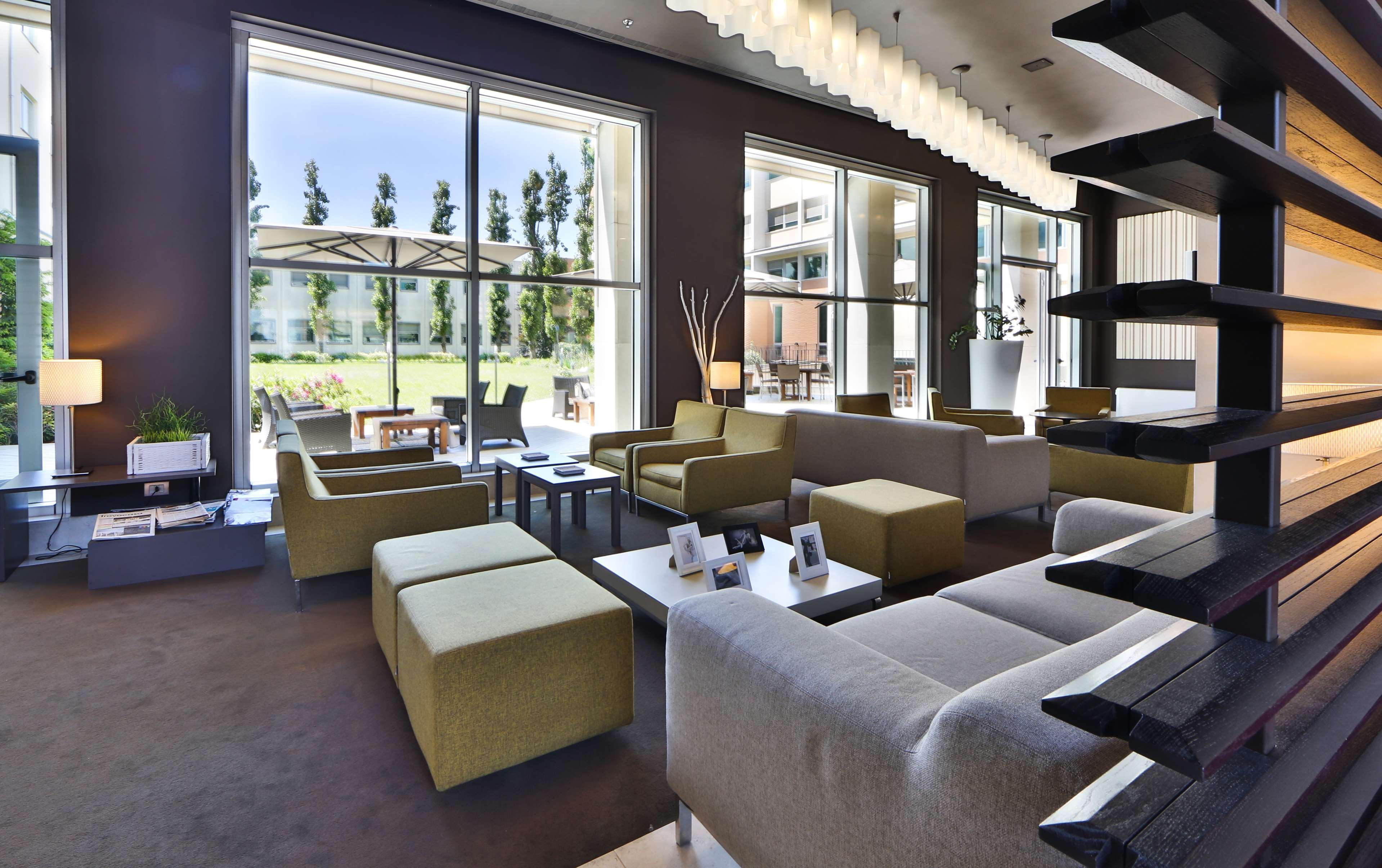 Best Western Plus Hotel Le Favaglie Cornaredo Exterior foto