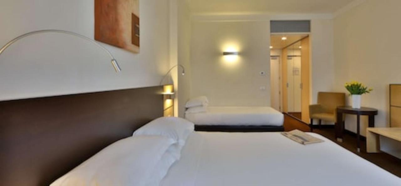Best Western Plus Hotel Le Favaglie Cornaredo Exterior foto