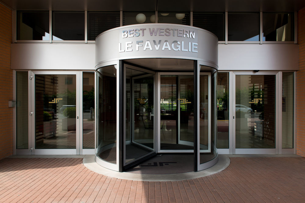 Best Western Plus Hotel Le Favaglie Cornaredo Exterior foto