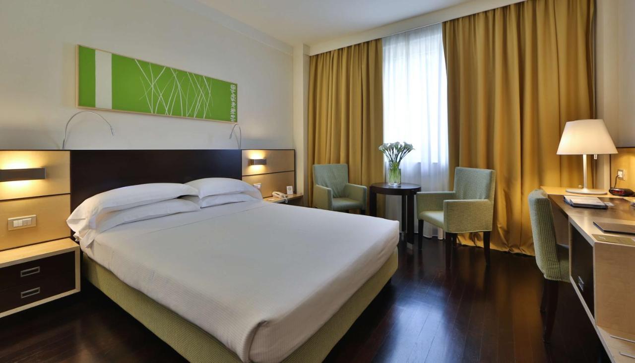 Best Western Plus Hotel Le Favaglie Cornaredo Exterior foto